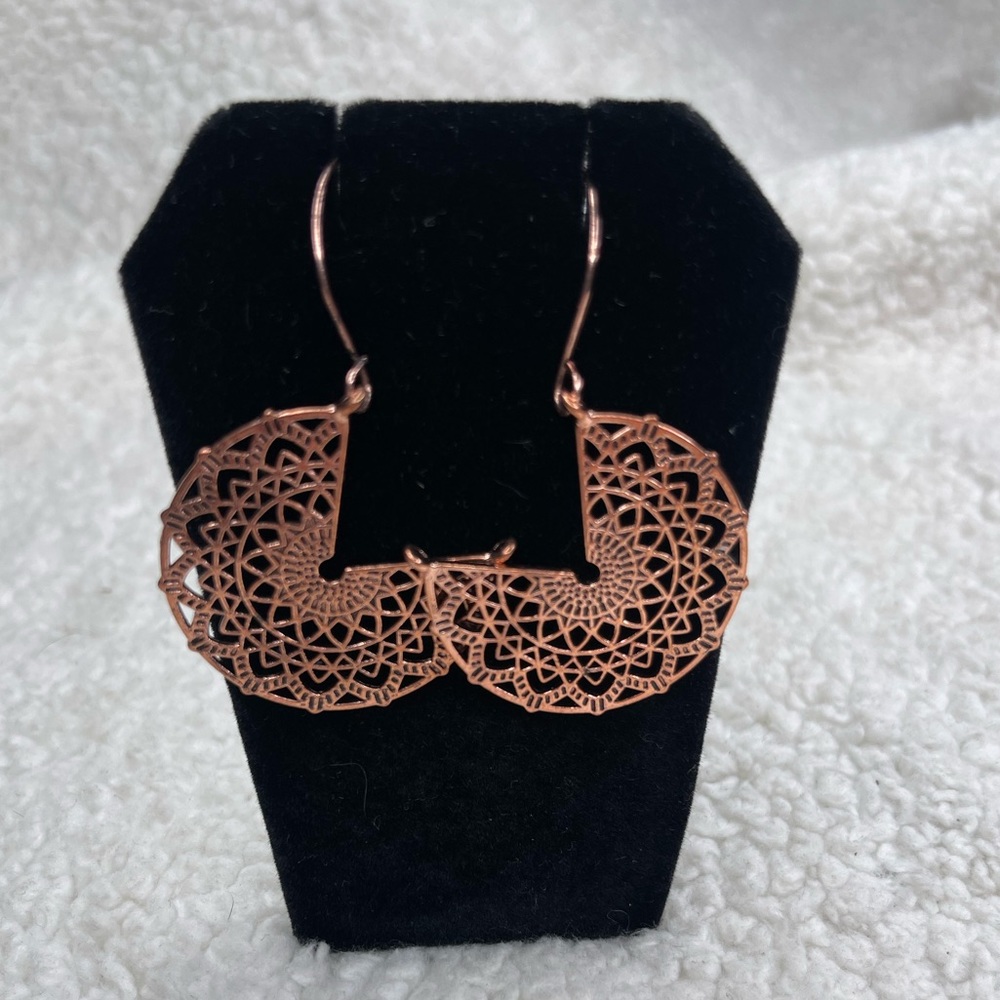 Bronze dangle